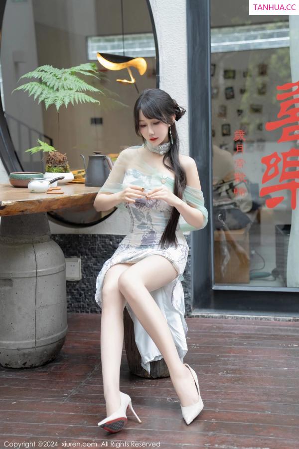波巧酱  [XiuRen]高清写真图 2024.04.25 No.8448 波巧酱 美腿性感第63张图片